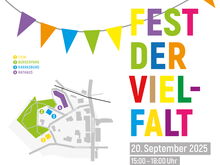 Plakat mit bunter Schrift und Wimpelkette zum Fest der Vielfalt
