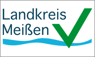 Logo des Landkreises Meißen - Schriftzug "Landkreis Meißen" mit hellblauem Linienzug unterstrichen und grünem Haken