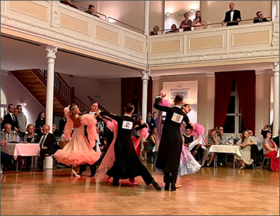 Tänzer im Ballsaal der Börse