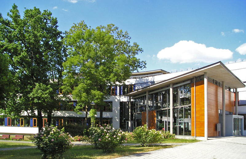Rathaus Coswig Blick zum Eingang